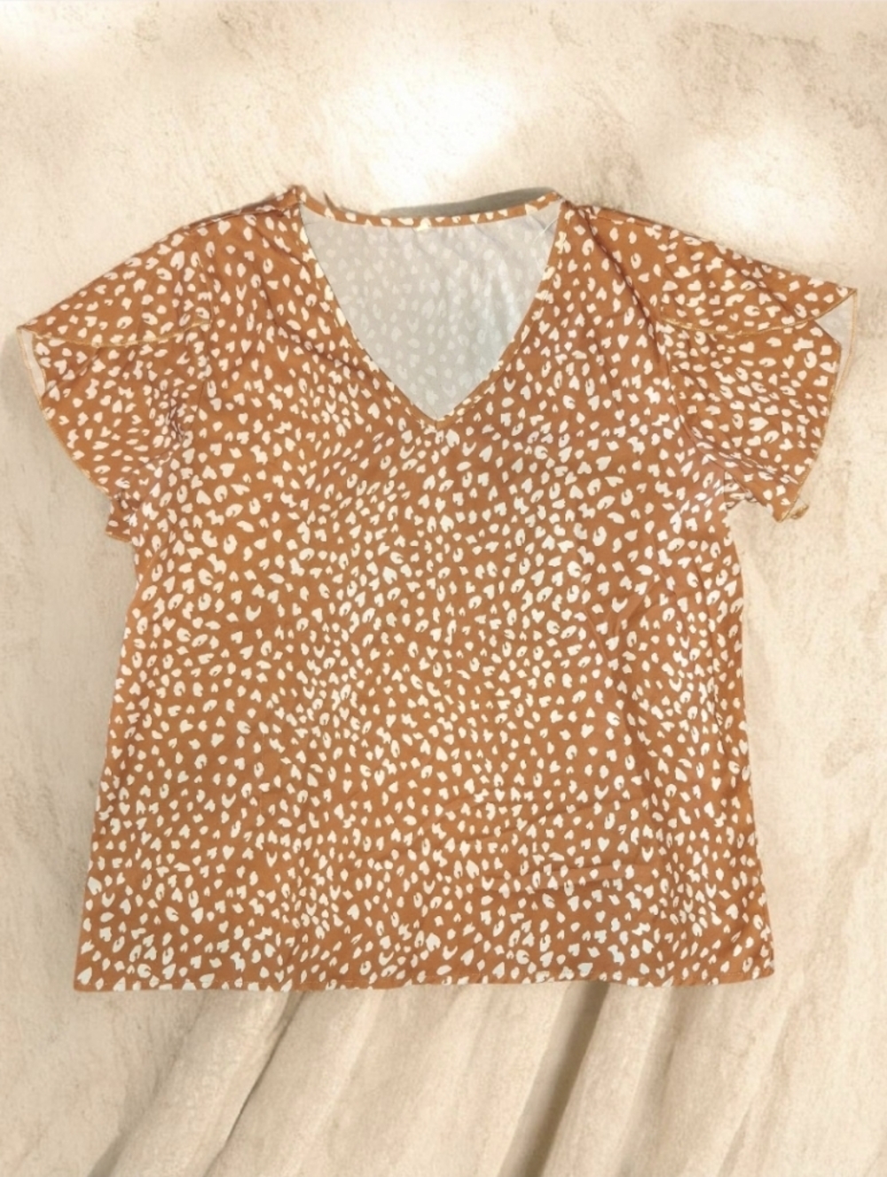 SHEIN Rust Brown White Spotted V-Neck Short Sleeve Top